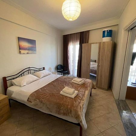 Dimitris Apartment 80M From The Beach Nea Peramos Εξωτερικό φωτογραφία